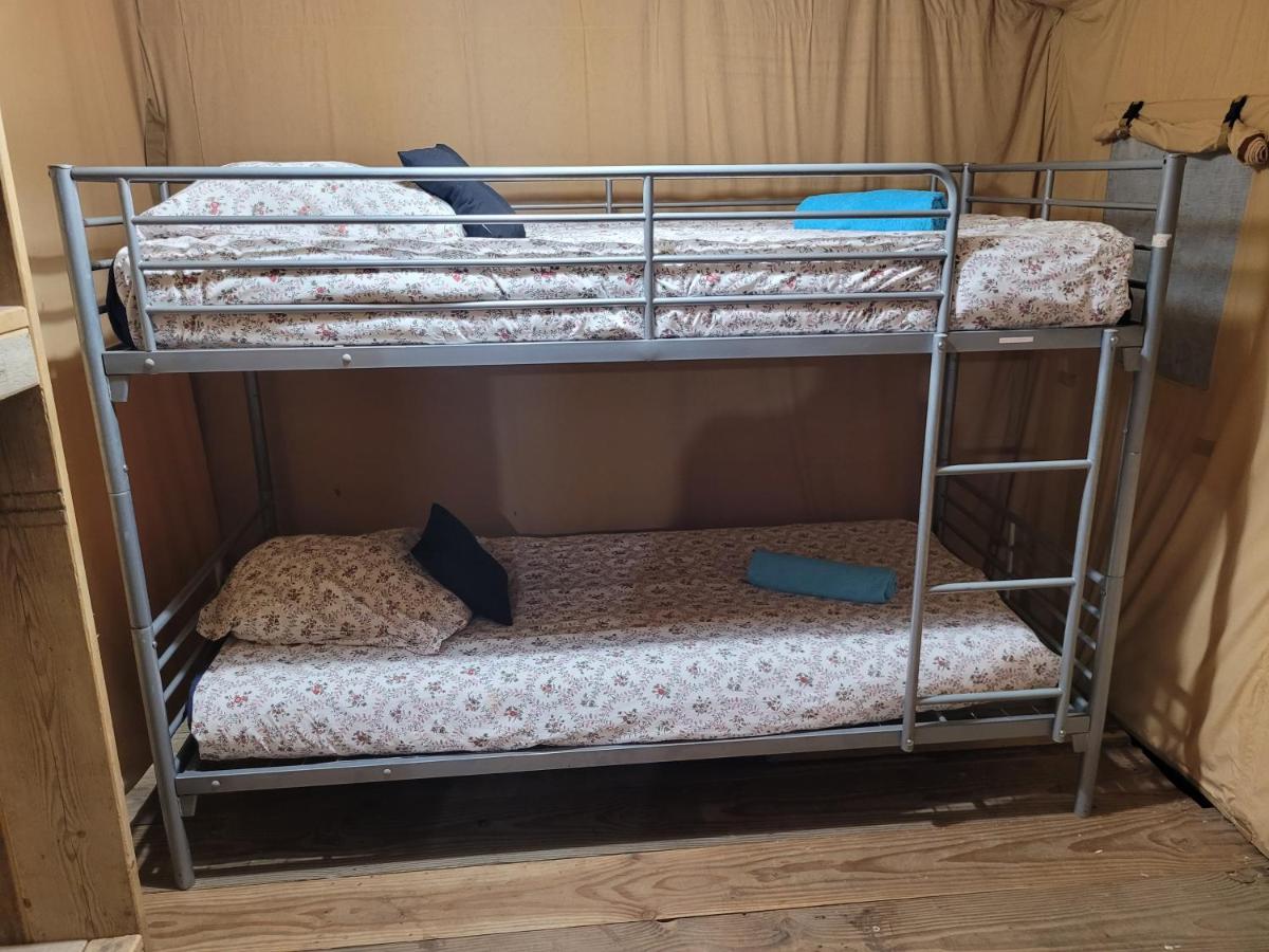 Saint-Martin-des-Besaces Tente Lodge Safari מראה חיצוני תמונה